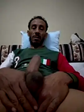 Snapshot of walide100000 chatting on April 2026 01:41:01 PM walide100000 online show from April 2026 01:41:01 PM