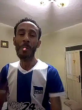 Snapshot of walide100000 chatting on April 2026 07:39:01 PM walide100000 online show from April 2026 07:39:01 PM