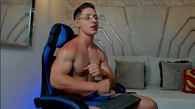 MAXTHOMSON online show from March 2026 12:27:02 AM