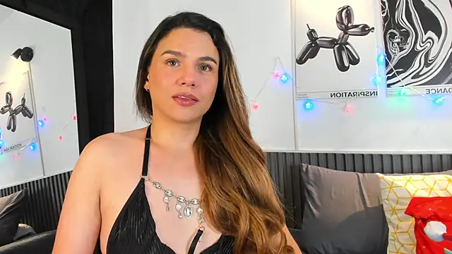 Cloe Bonne online show from December 2025 08:09:02 PM