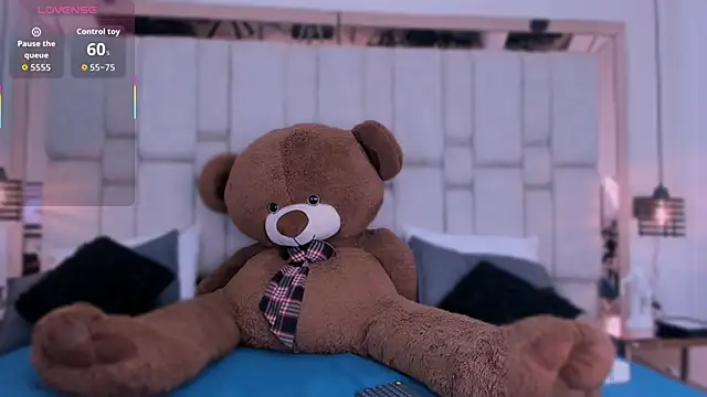 MylittleEmily  online show from December 2025 04:33:01 AM