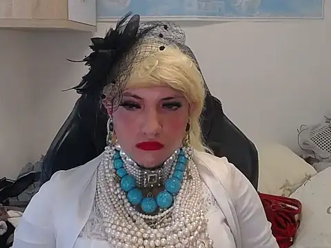 Snapshot of VanesaCrossic chatting on June 2026 10:21:02 AM VanesaCrossic online show from June 2026 10:21:02 AM