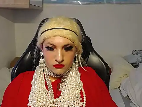 VanesaCrossic online show from December 2025 09:08:01 AM