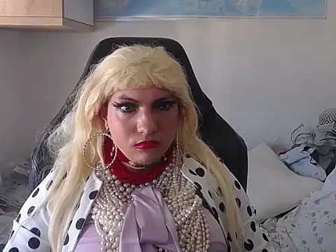 VanesaCrossic online show from April 2026 09:33:01 AM