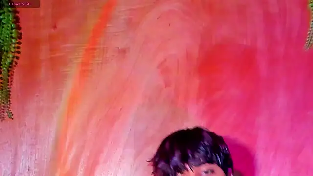 Leo Glow online show from February 2026 01:24:01 PM