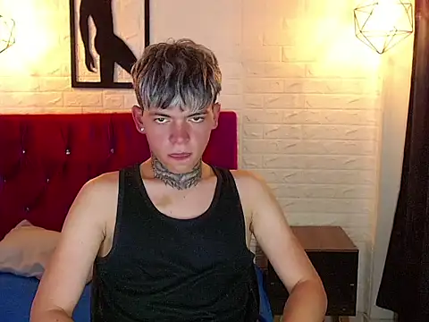 Snapshot of frankboyx chatting on November 2025 09:07:02 PM frankboyx online show from November 2025 09:07:02 PM