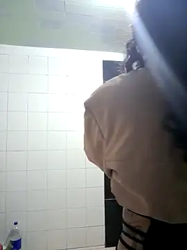 BellaChiquis  online show from December 2025 07:54:02 AM