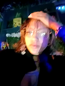 BellaChiquis  online show from November 2025 03:32:01 AM