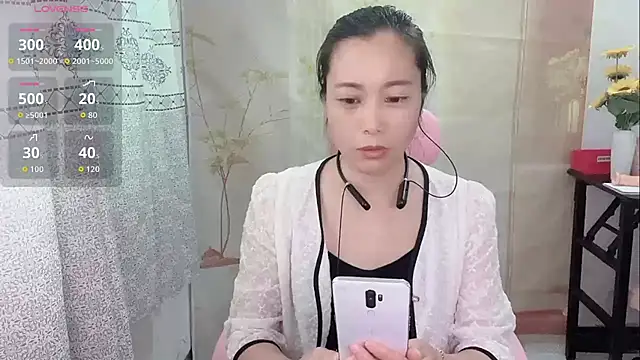 Snapshot of Lingling-Baby520 chatting on April 2026 03:54:01 AM Lingling-Baby520 online show from April 2026 03:54:01 AM