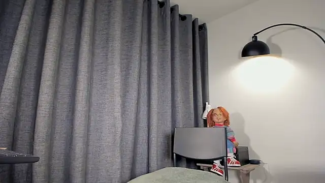 Snapshot of lianewhite chatting on November 2025 12:47:01 AM lianewhite online show from November 2025 12:47:01 AM