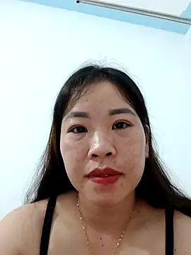 kitti-krush online show from November 2025 04:01:02 PM