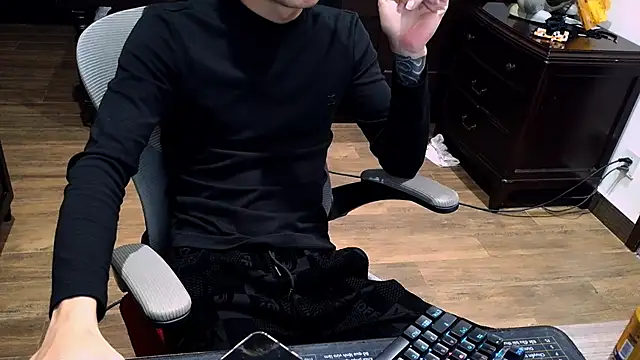  lulu9999  online show from December 2025 02:55:01 PM