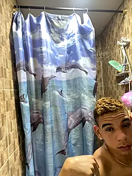 Snapshot of Dylams_maja chatting on November 2025 06:33:02 PM Dylams maja online show from November 2025 06:33:02 PM