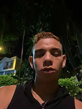 Snapshot of Dylams_maja chatting on December 2025 11:49:03 PM Dylams maja online show from December 2025 11:49:03 PM