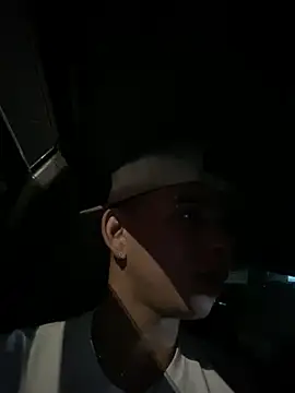 Snapshot of Dylams_maja chatting on November 2025 04:48:02 AM Dylams maja online show from November 2025 04:48:02 AM