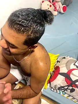 Snapshot of Dylams_maja chatting on November 2025 07:34:02 AM Dylams maja online show from November 2025 07:34:02 AM