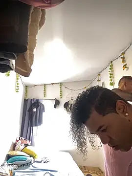 Snapshot of Dylams_maja chatting on November 2025 08:03:01 PM Dylams maja online show from November 2025 08:03:01 PM