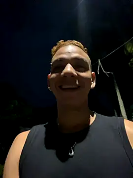 Snapshot of Dylams_maja chatting on November 2025 11:25:01 PM Dylams maja online show from November 2025 11:25:01 PM