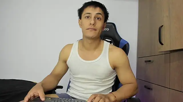 dorman boy online show from December 2025 01:59:02 AM