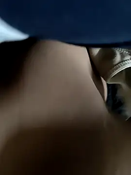 Snapshot of TELUGUPILLA143 chatting on December 2025 06:28:02 PM TELUGUPILLA143 online show from December 2025 06:28:02 PM