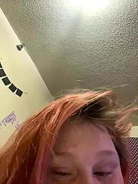 Snapshot of redbaby29 chatting on October 2025 05:37:02 AM redbaby29 online show from October 2025 05:37:02 AM