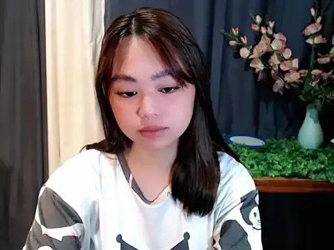 lustfullakim online show from April 2026 01:35:02 PM