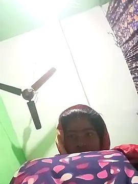 Snapshot of Rsr-1 chatting on December 2025 10:15:02 PM Rsr-1 online show from December 2025 10:15:02 PM