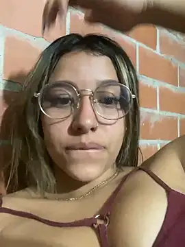 liahot69 online show from April 2026 03:22:01 AM