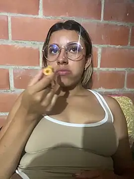 liahot69 online show from May 2026 12:36:02 AM