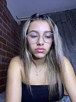 Snapshot of liahot69 chatting on February 2026 03:09:02 AM liahot69 online show from February 2026 03:09:02 AM