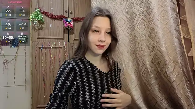 LahomaSassano online show from December 2025 11:10:01 PM