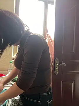 Snapshot of daaqnn chatting on November 2025 01:53:01 AM daaqnn online show from November 2025 01:53:01 AM