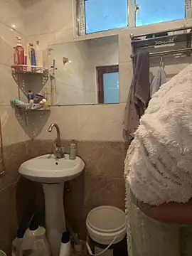 Snapshot of daaqnn chatting on November 2025 12:10:02 AM daaqnn online show from November 2025 12:10:02 AM