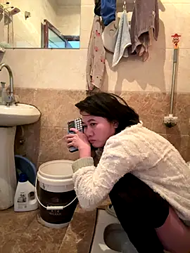 Snapshot of daaqnn chatting on December 2025 11:41:01 PM daaqnn online show from December 2025 11:41:01 PM