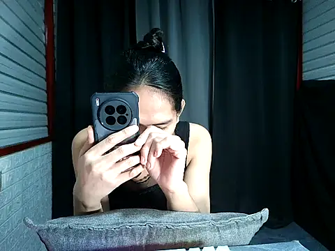 xwildflowerx online show from December 2025 09:48:02 PM