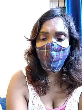 Queen-dhivya online show from December 2025 05:35:01 PM