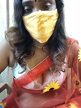 Queen-dhivya online show from December 2025 01:21:02 PM