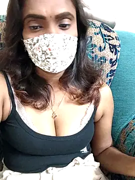 Queen-dhivya online show from March 2026 06:24:01 PM