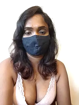 Queen-dhivya online show from February 2026 01:58:02 AM