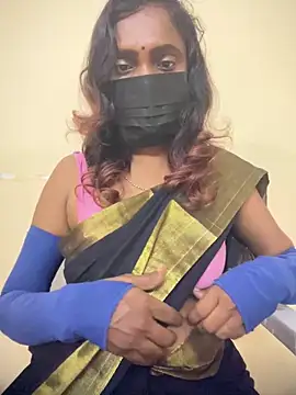 Queen-dhivya online show from November 2025 12:37:02 PM