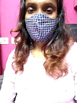 Queen-dhivya online show from December 2025 05:56:02 PM