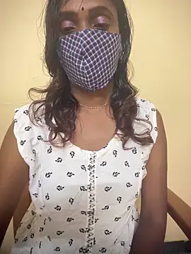 Snapshot of Queen-dhivya chatting on November 2025 01:04:01 PM Queen-dhivya online show from November 2025 01:04:01 PM