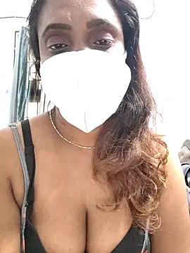 Queen-dhivya online show from December 2025 10:20:01 AM