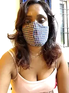 Queen-dhivya online show from December 2025 05:25:02 PM