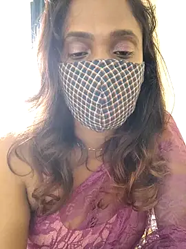 Queen-dhivya online show from December 2025 06:34:02 AM