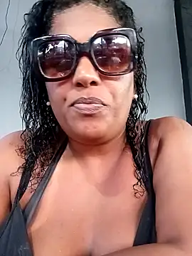 Maliaebonyfetish online show from May 2026 08:25:01 PM