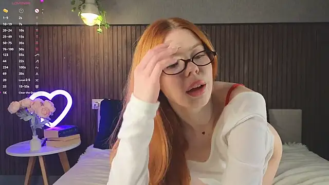 Snapshot of foxyriss chatting on February 2026 06:53:02 AM foxyriss online show from February 2026 06:53:02 AM