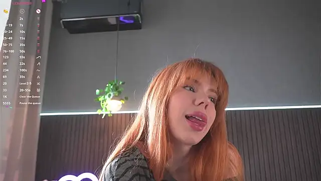 Snapshot of foxyriss chatting on February 2026 06:15:01 AM foxyriss online show from February 2026 06:15:01 AM