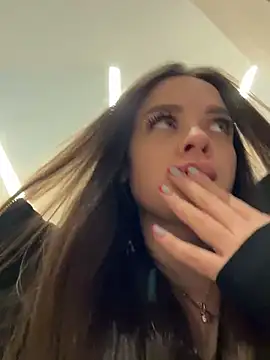 KristiRich online show from November 2025 07:30:01 AM