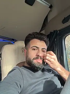 Snapshot of JanSy0 chatting on October 2025 11:51:02 AM JanSy0 online show from October 2025 11:51:02 AM